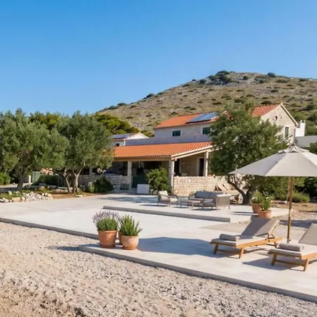 Seafront In Private Terrace And Direct Access Villa Kornati