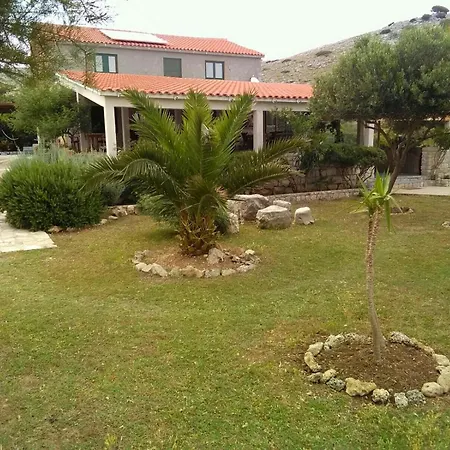 Seafront In Private Terrace And Direct Access Villa