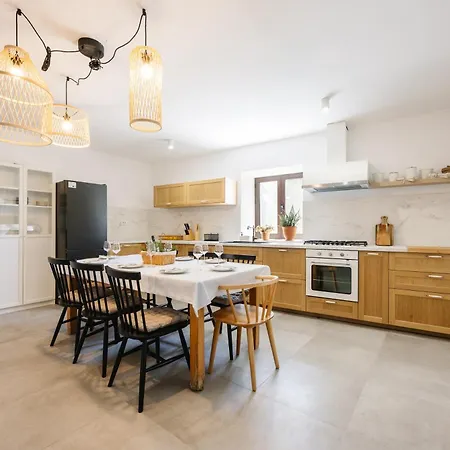 Seafront In Private Terrace And Direct Access Kornati