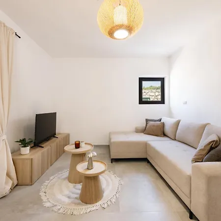 Seafront In Private Terrace And Direct Access Kornati