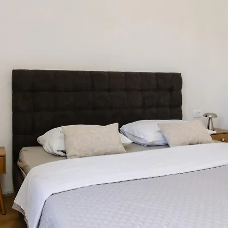 Seafront In Private Terrace And Direct Access * Kornati