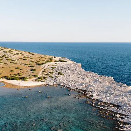 Villa Seafront In Private Terrace And Direct Access Kornati