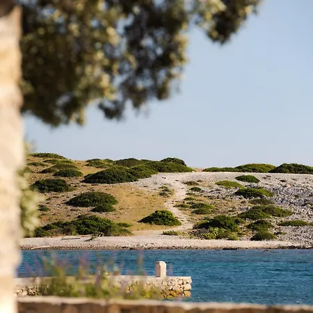 Villa Seafront In Private Terrace And Direct Access Kornati